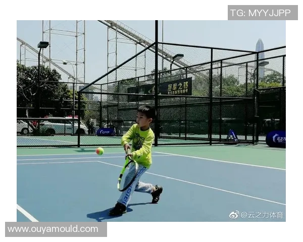 深圳网球队的反击革新之路：重塑战术与团队精神的全新篇章